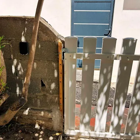 Les De La Apartament Narbona
